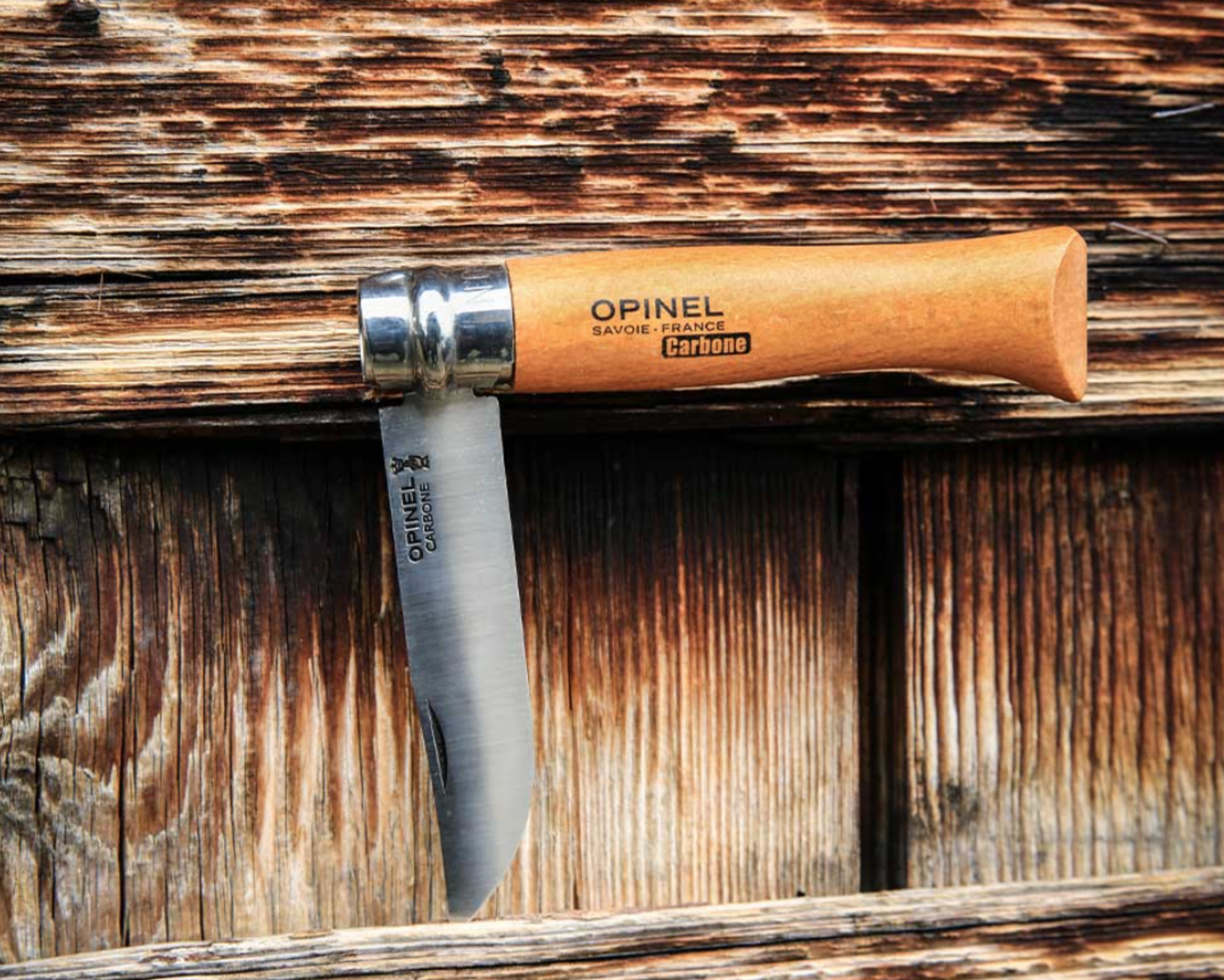 Couteau nr8 opinel carbone semi ouvert